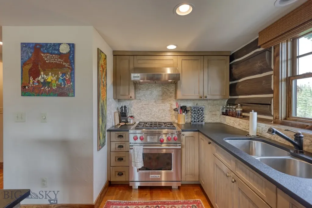 17 Manitou Loop Big Sky MT 59716