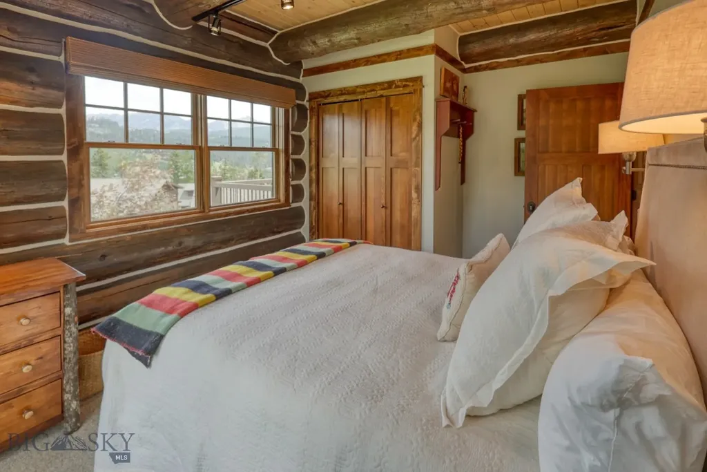 17 Manitou Loop Big Sky MT 59716