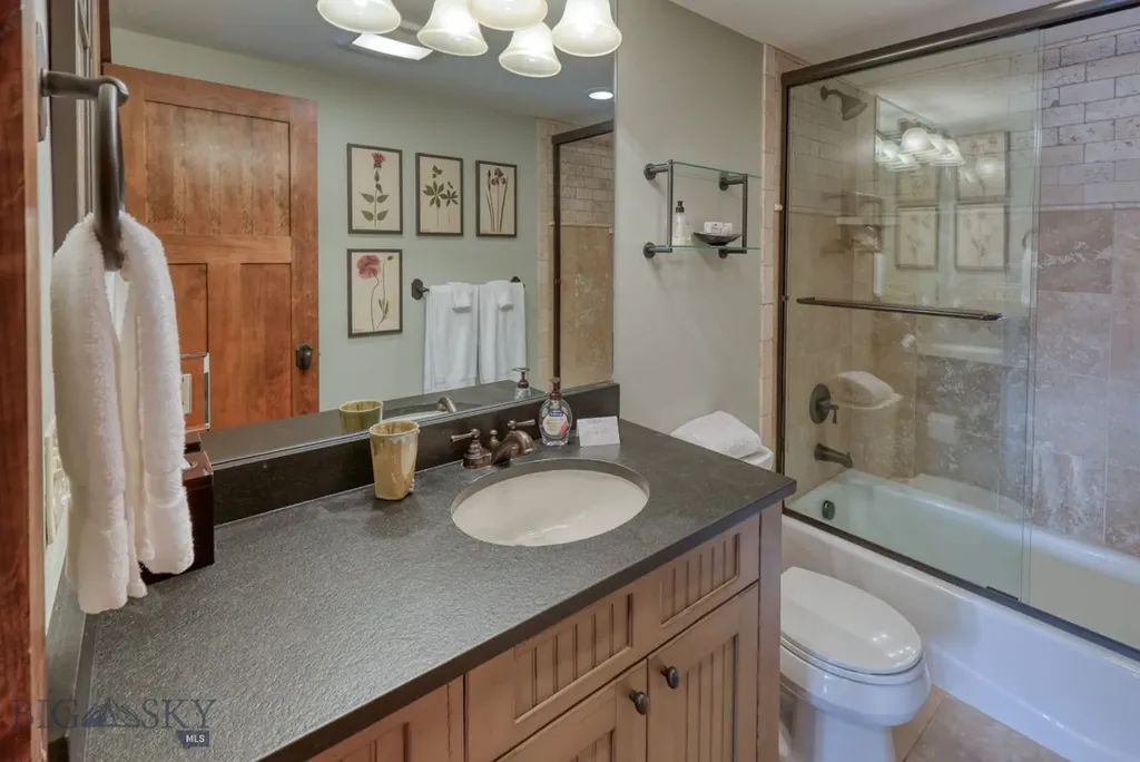 17 Manitou Loop Big Sky MT 59716