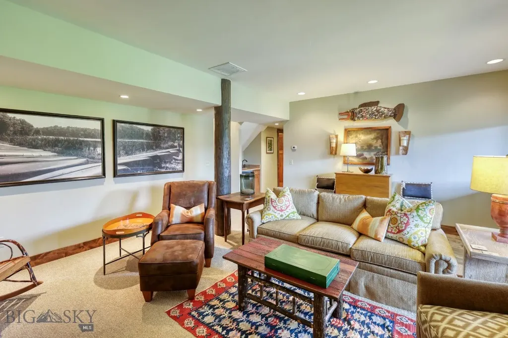 17 Manitou Loop Big Sky MT 59716