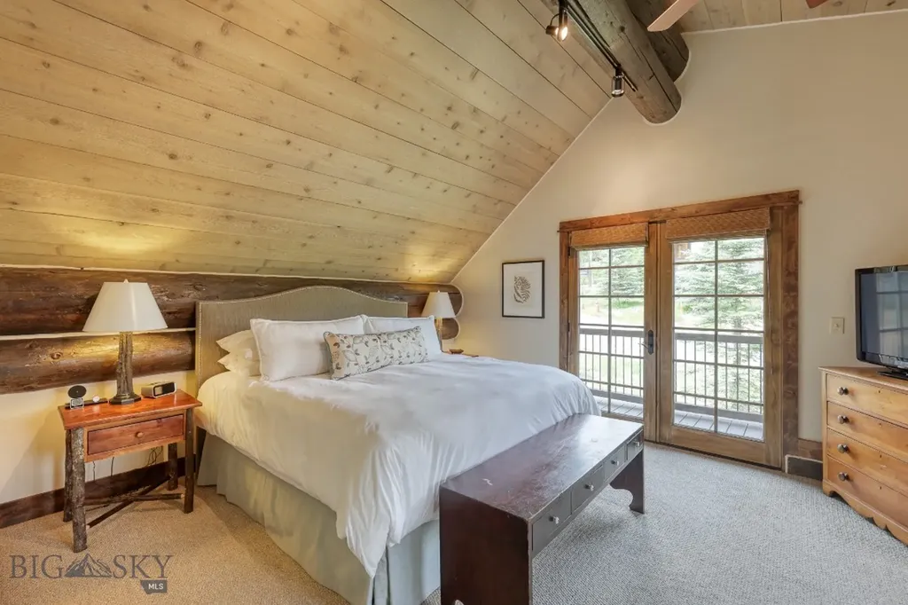 17 Manitou Loop Big Sky MT 59716