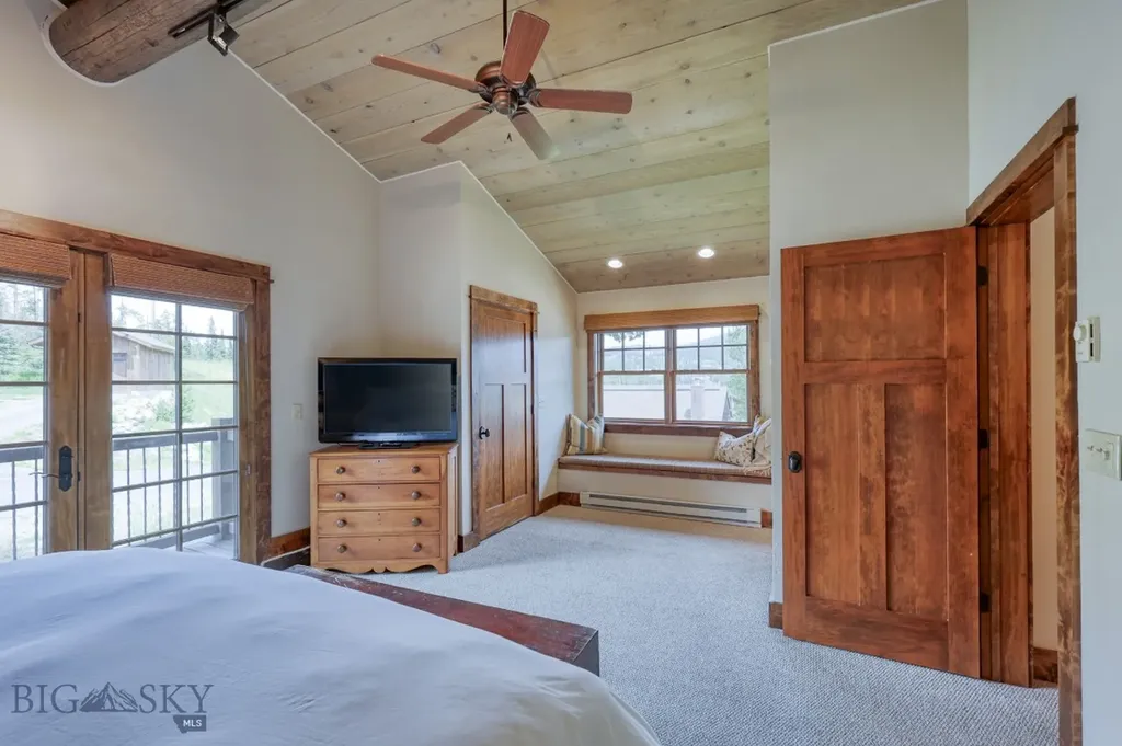 17 Manitou Loop Big Sky MT 59716