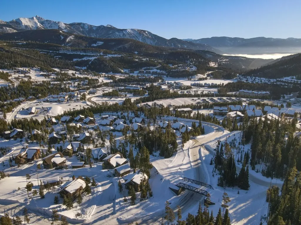 17 Manitou Loop Big Sky MT 59716