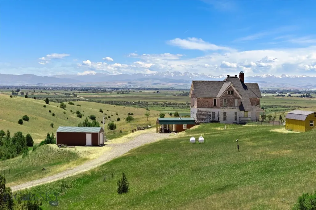 5835 Spaulding Bridge Road Belgrade MT 59714