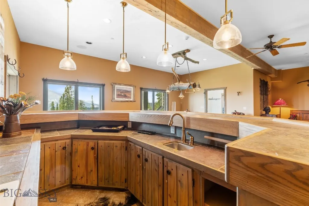 140 Upper Beehive Loop Road Big Sky MT 59716