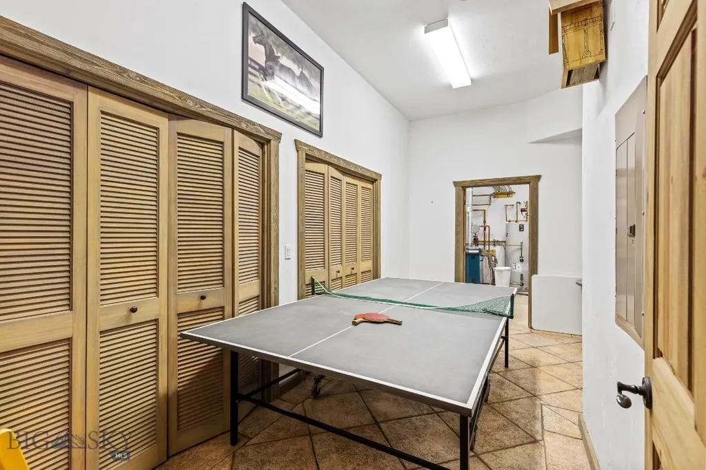 140 Upper Beehive Loop Road Big Sky MT 59716