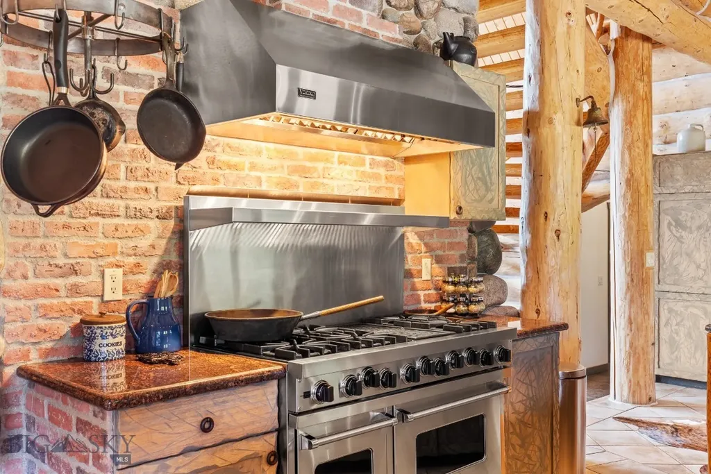 140 Upper Beehive Loop Road Big Sky MT 59716