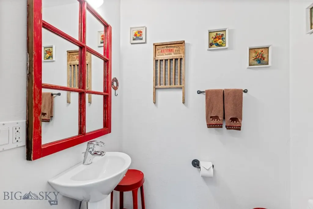 140 Upper Beehive Loop Road Big Sky MT 59716