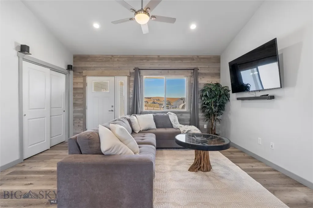 15 Santa Fe Trail Three Forks MT 59752