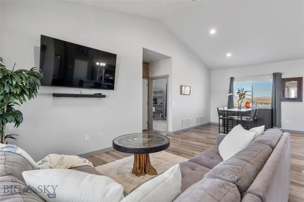 15 Santa Fe Trail Three Forks MT 59752