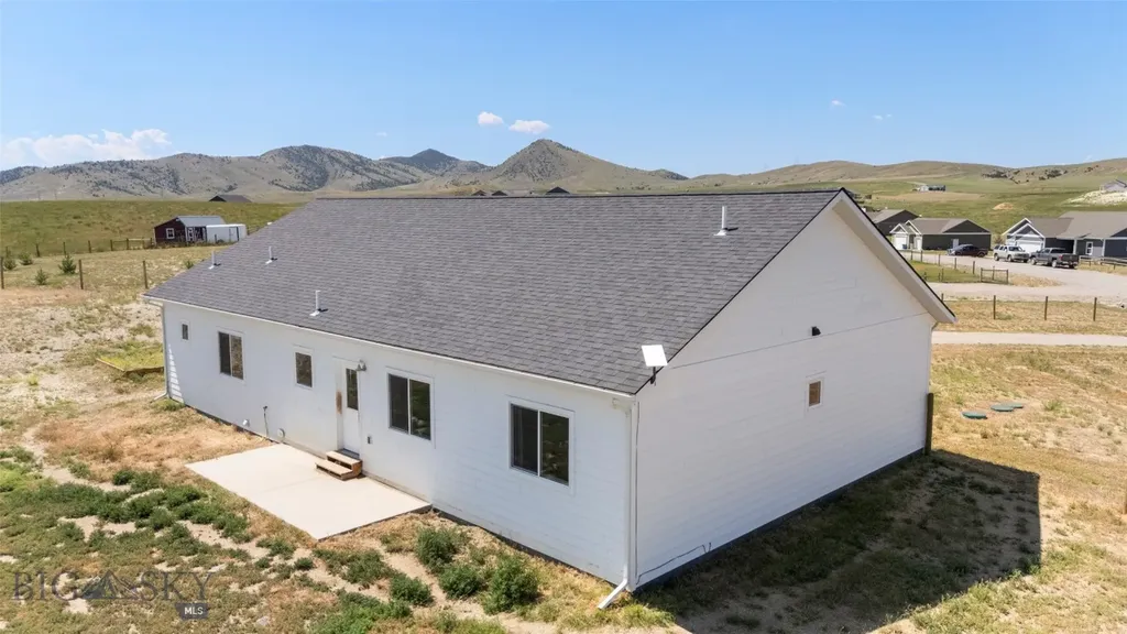 15 Santa Fe Trail Three Forks MT 59752