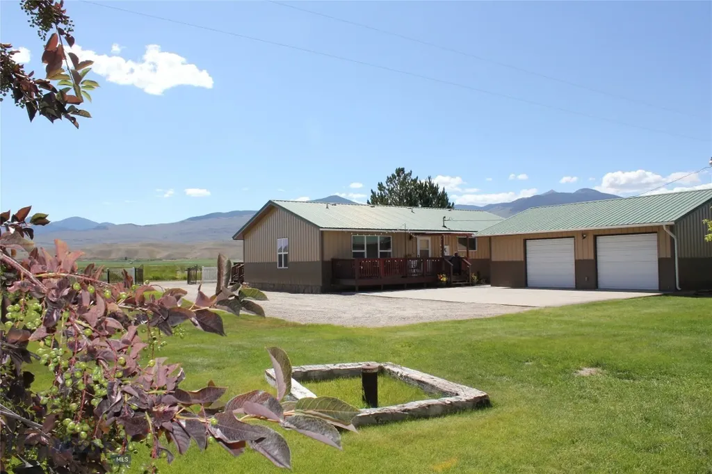 19970 Mount Highway 91 N Glen MT 59732