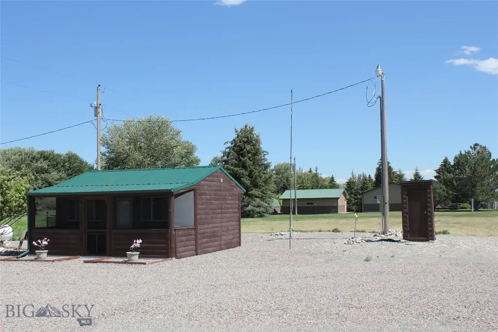 19970 Mount Highway 91 N Glen MT 59732