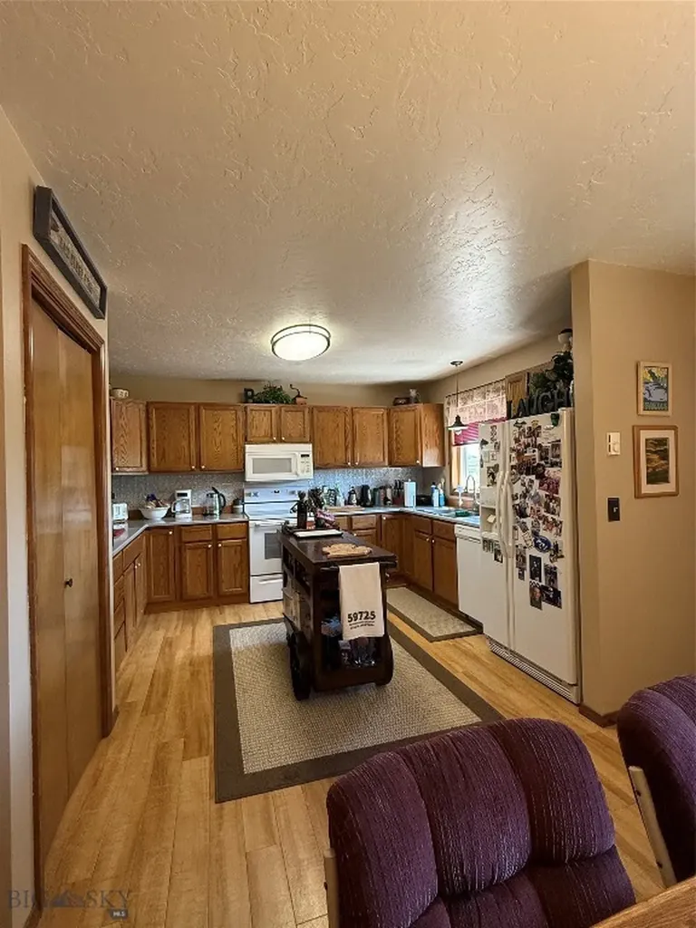 19970 Mount Highway 91 N Glen MT 59732