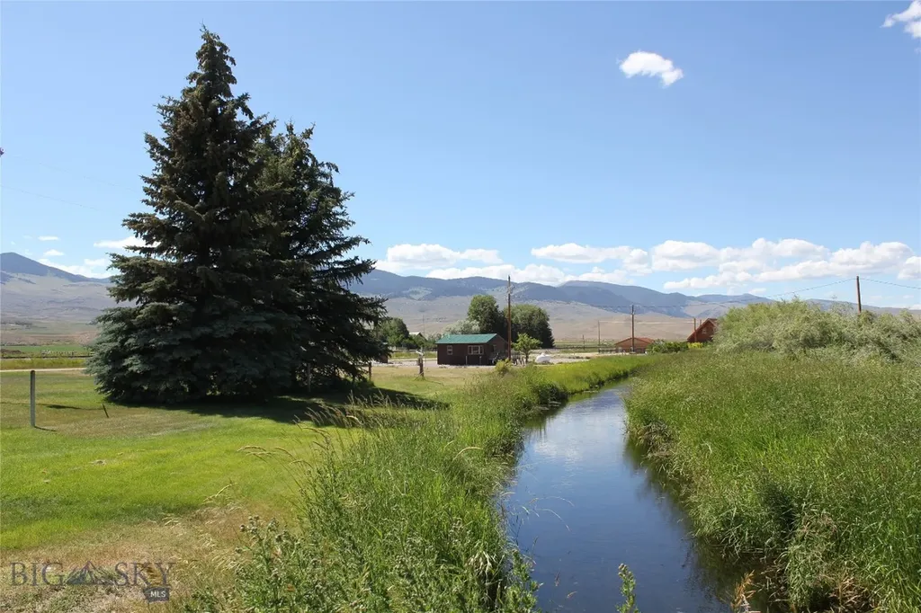 19970 Mount Highway 91 N Glen MT 59732