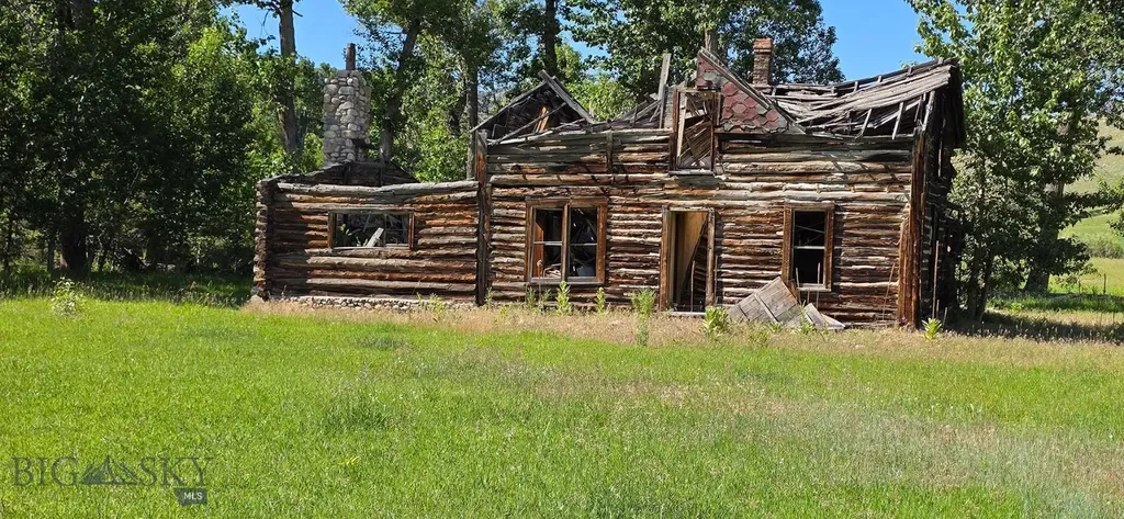 8 West Fork Road Nye MT 59061