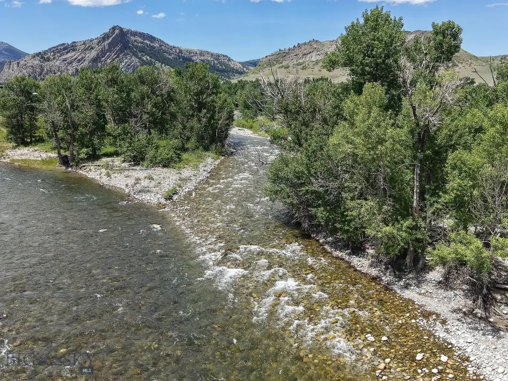 8 West Fork Road Nye MT 59061