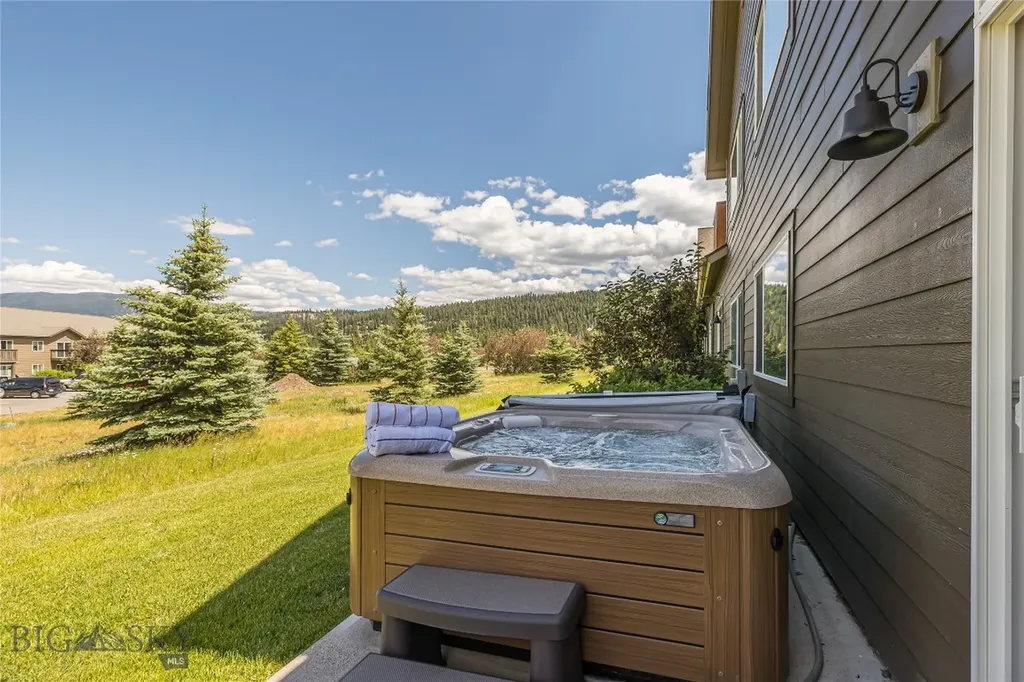 344 Candlelight Meadow Drive Big Sky MT 59716