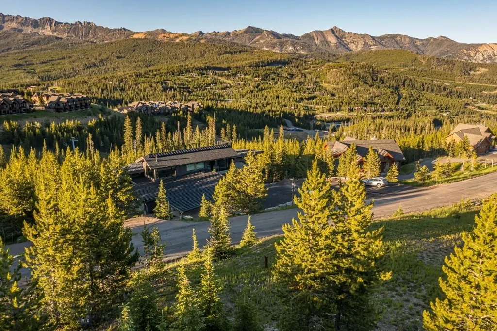 Tbd Diamond Hitch Road, Lot 20 Big Sky MT 59716