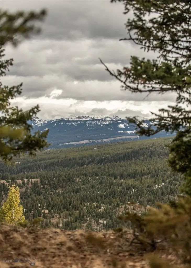 Lot 20 Charles Russell Loop Big Sky MT 59716