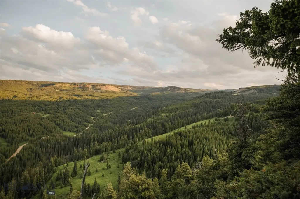 Lot 20 Charles Russell Loop Big Sky MT 59716