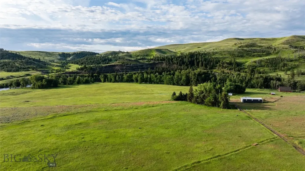 287 Spring Creek Road Absarokee MT 59001
