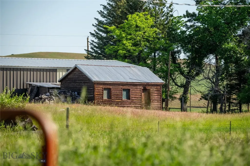 287 Spring Creek Road Absarokee MT 59001