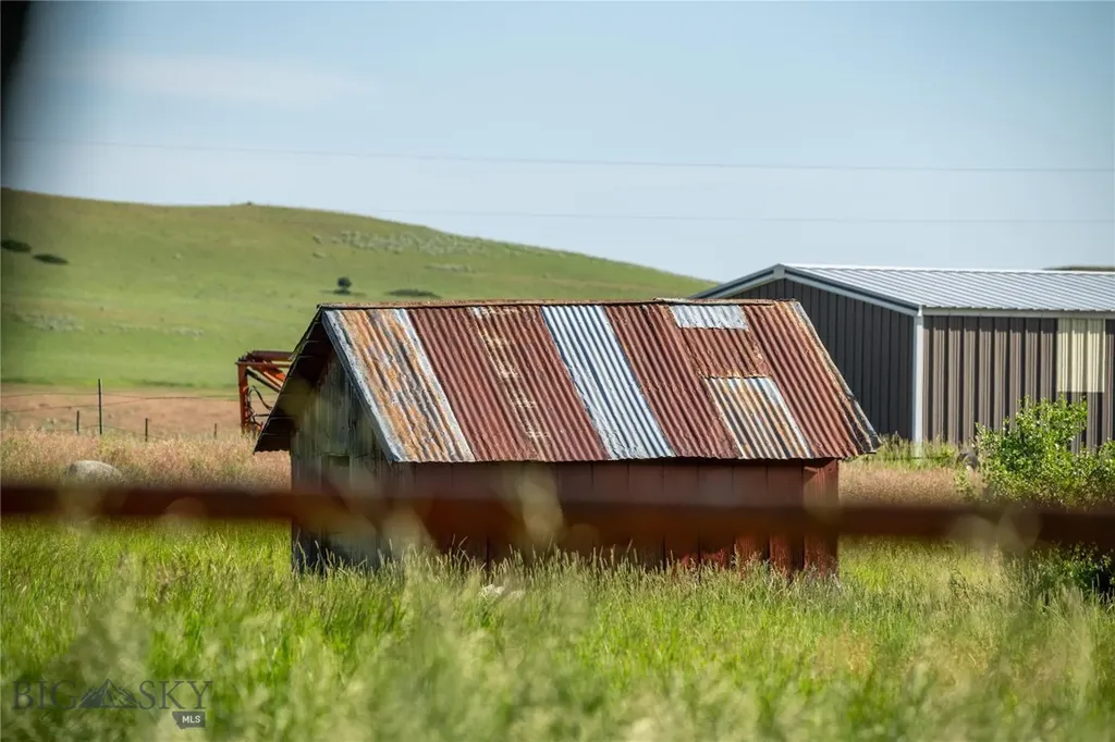287 Spring Creek Road Absarokee MT 59001