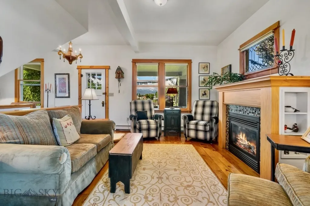 76413 Gallatin Road Gallatin Gateway MT 59730