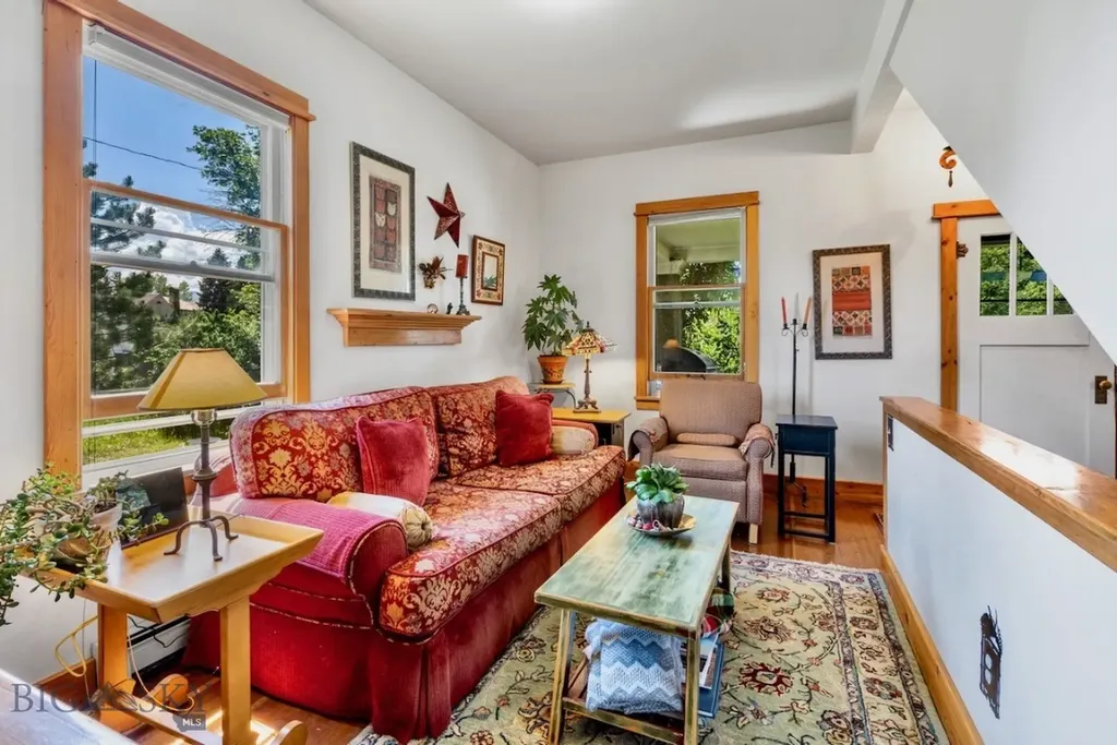 76413 Gallatin Road Gallatin Gateway MT 59730
