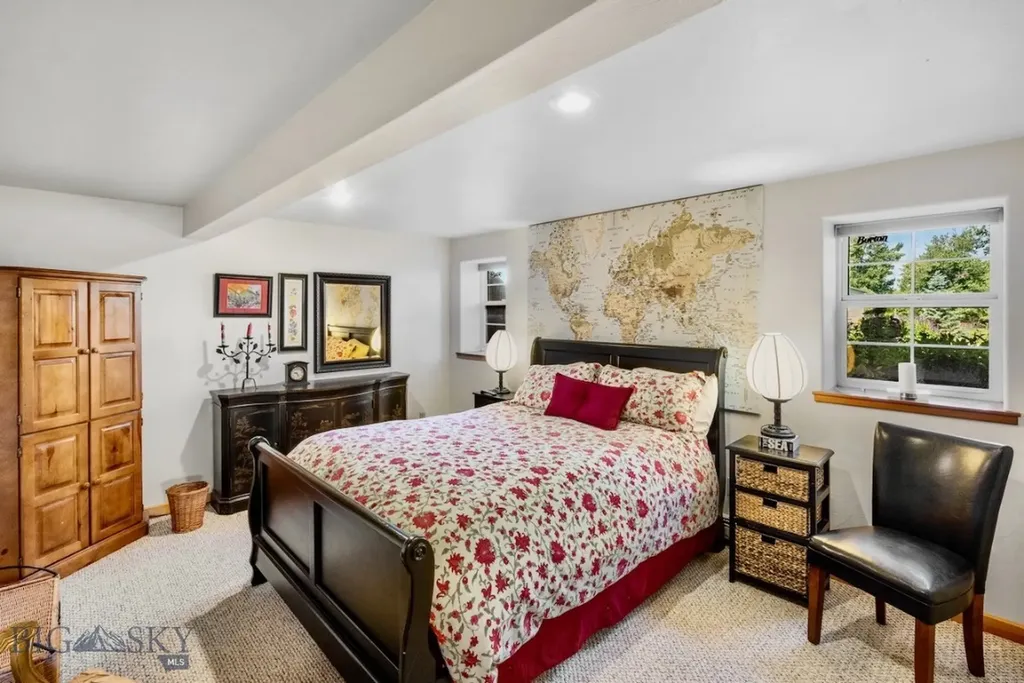 76413 Gallatin Road Gallatin Gateway MT 59730