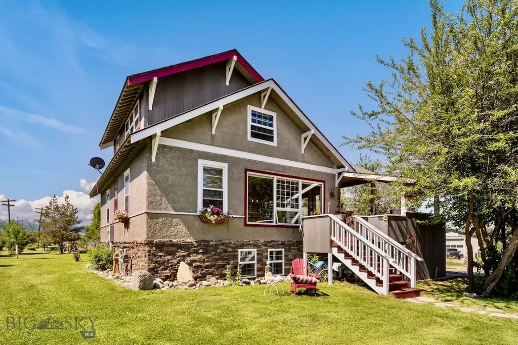 76413 Gallatin Road Gallatin Gateway MT 59730