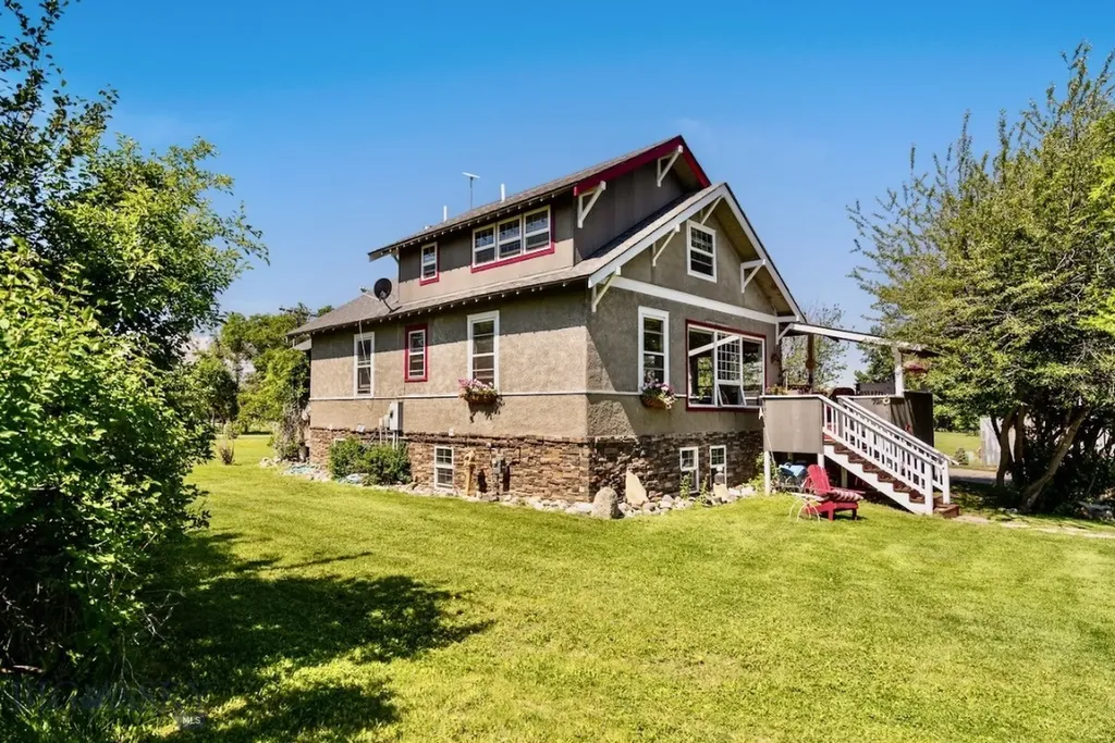 76413 Gallatin Road Gallatin Gateway MT 59730