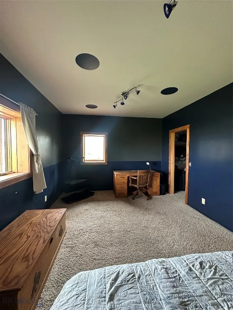 117 Meredith Ranch Livingston MT 59047