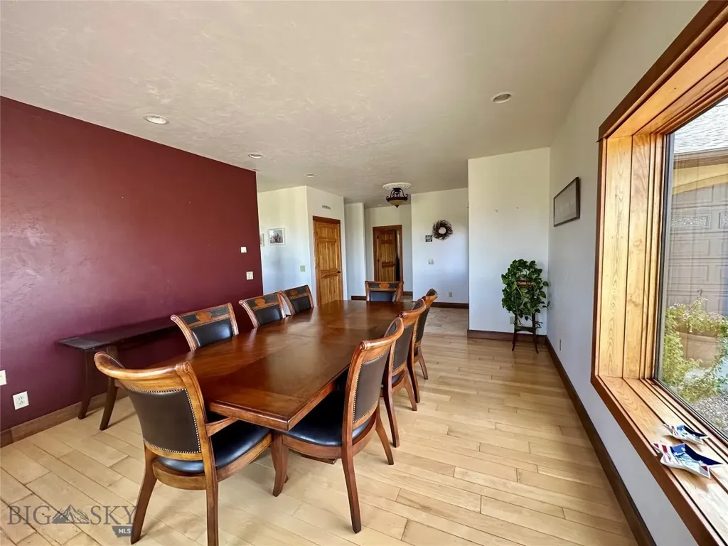 117 Meredith Ranch Livingston MT 59047