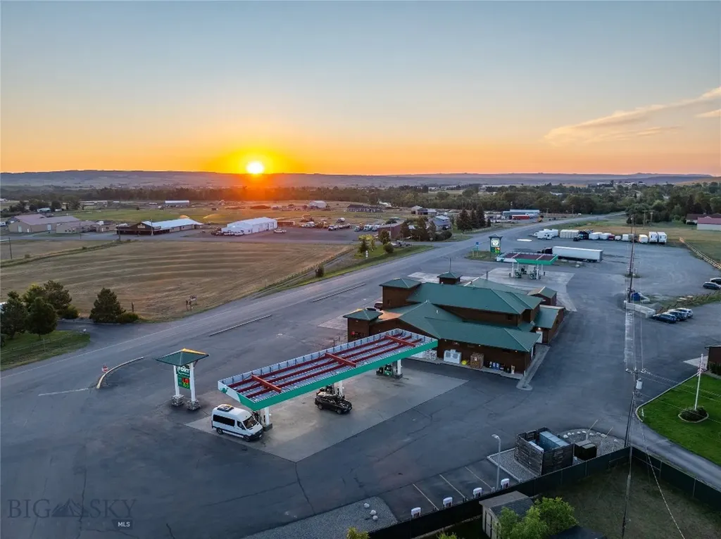 228 Big Timber Loop Road Highway Big Timber MT 59011