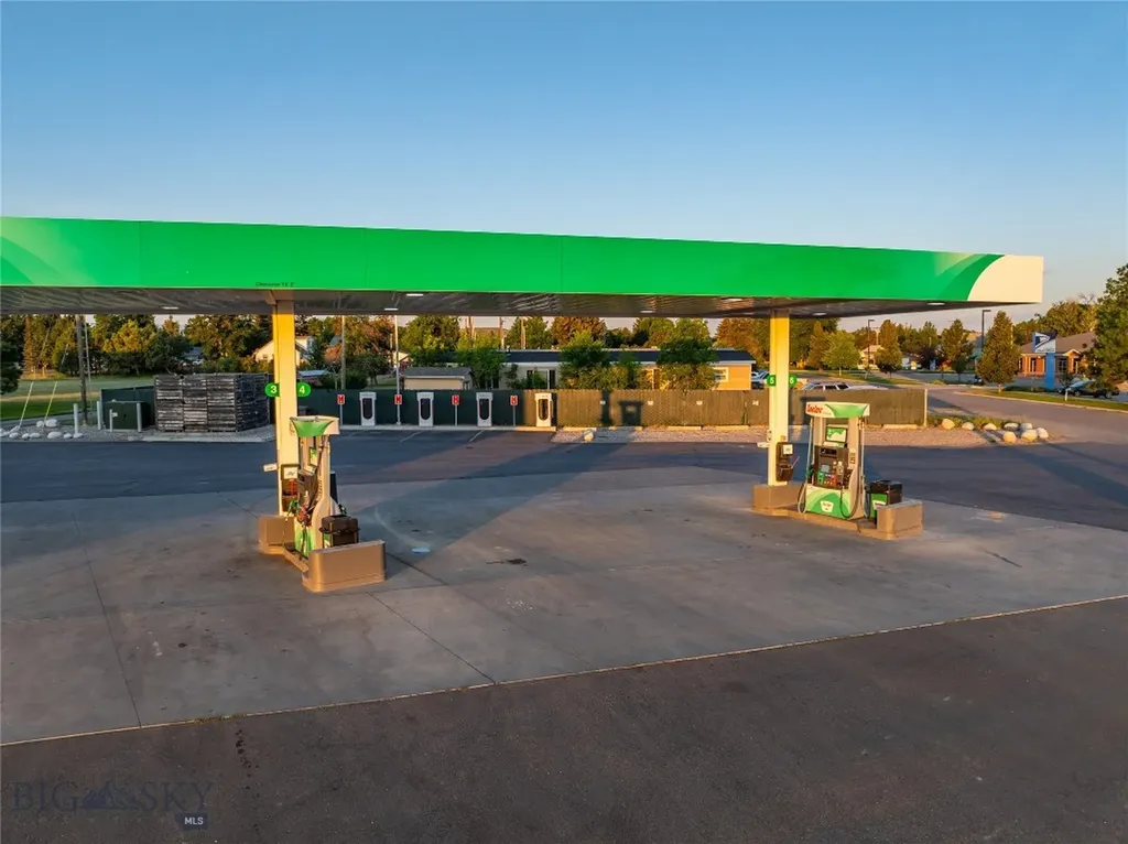 228 Big Timber Loop Road Highway Big Timber MT 59011