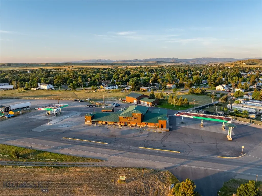 228 Big Timber Loop Road Highway Big Timber MT 59011
