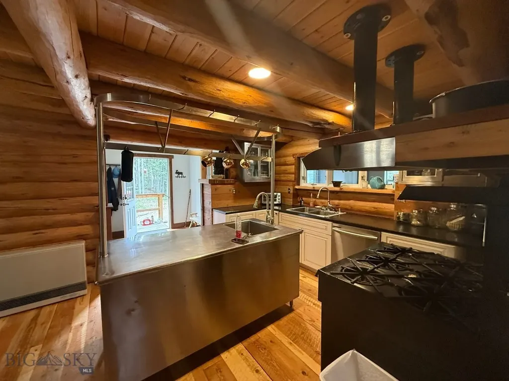 617 Fire Lane Anaconda MT 59711