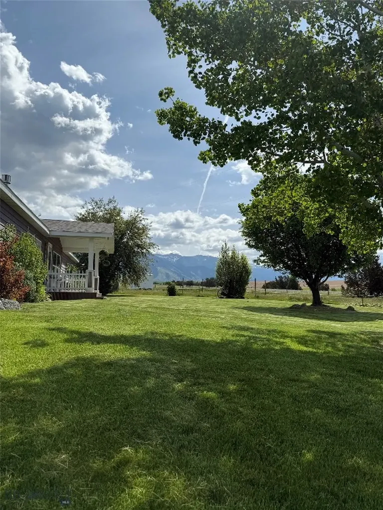 1535 Reynolds Creek Road Belgrade MT 59714