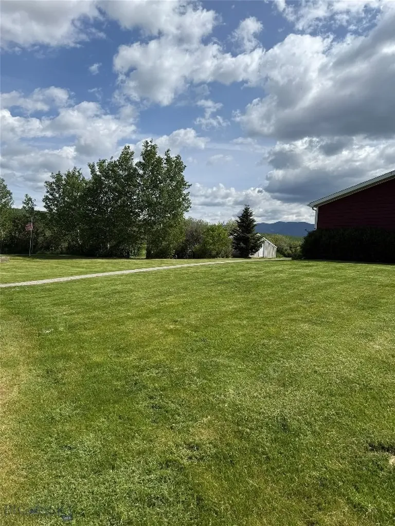 1535 Reynolds Creek Road Belgrade MT 59714