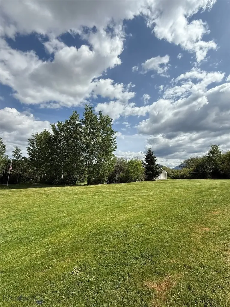 1535 Reynolds Creek Road Belgrade MT 59714