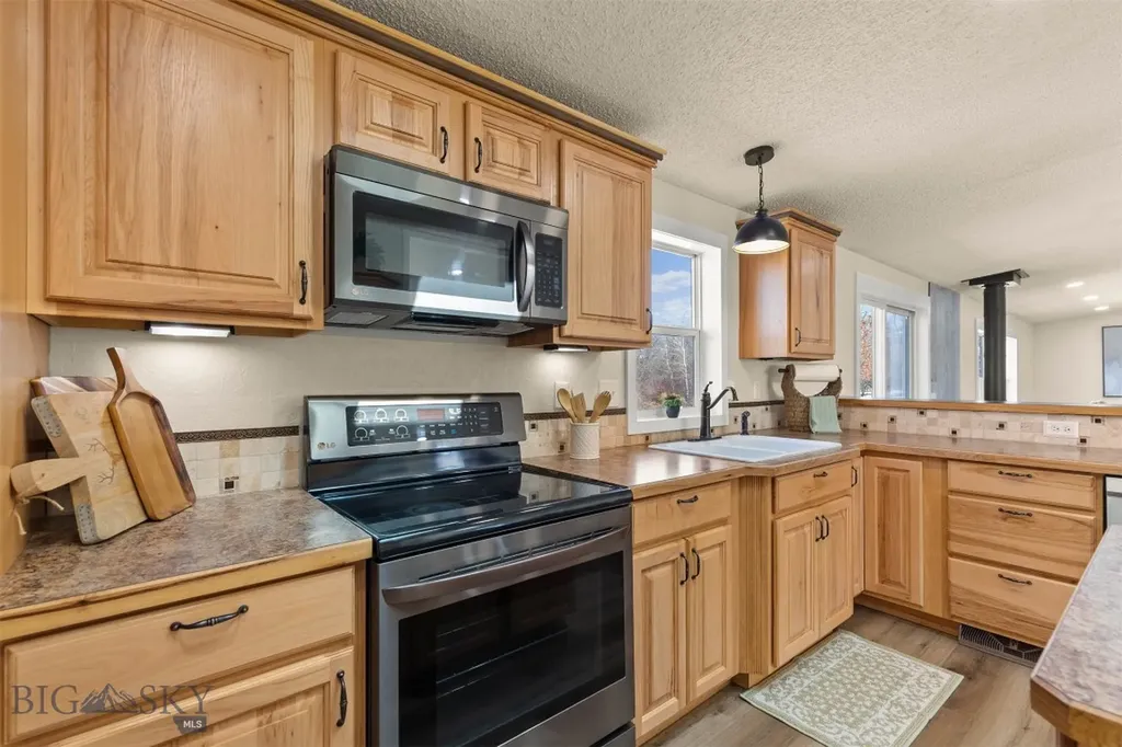 1535 Reynolds Creek Road Belgrade MT 59714