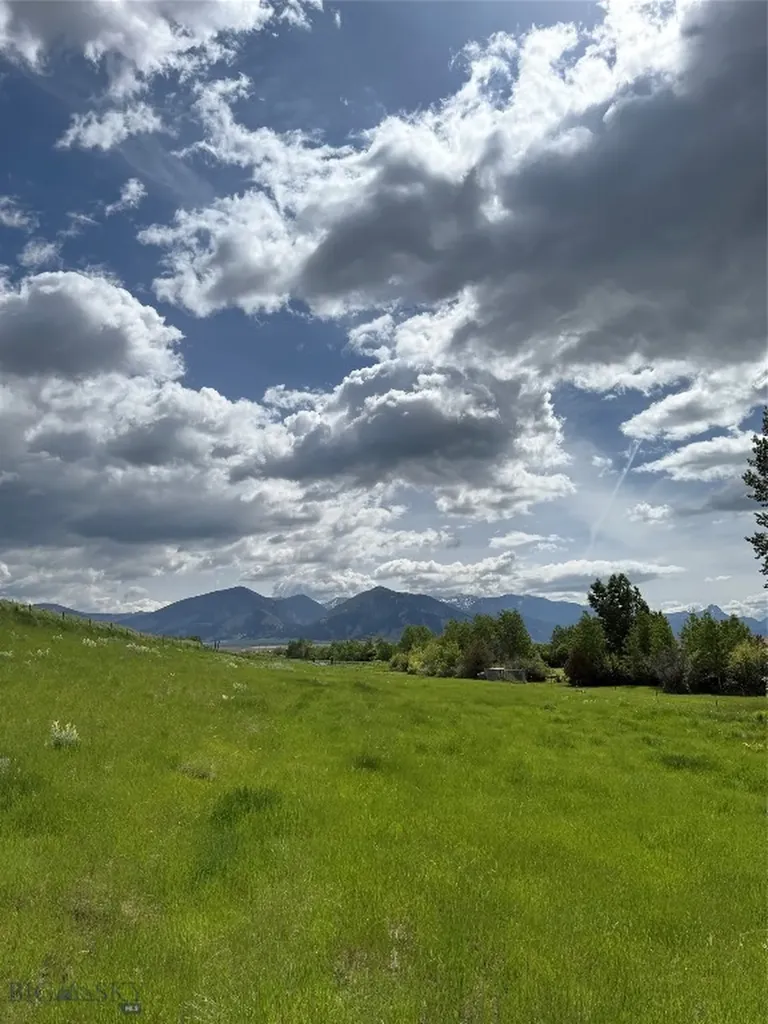1535 Reynolds Creek Road Belgrade MT 59714