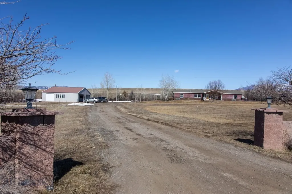 1535 Reynolds Creek Road Belgrade MT 59714