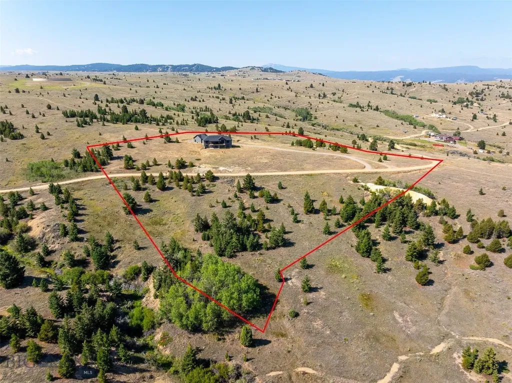 450 Hyde Park Butte MT 59701