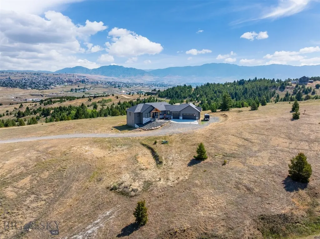 450 Hyde Park Butte MT 59701
