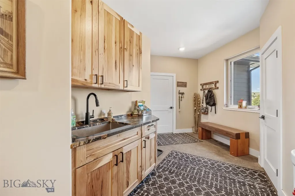 450 Hyde Park Butte MT 59701