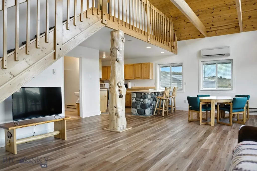 6 Moose Horn Lane Livingston MT 59047
