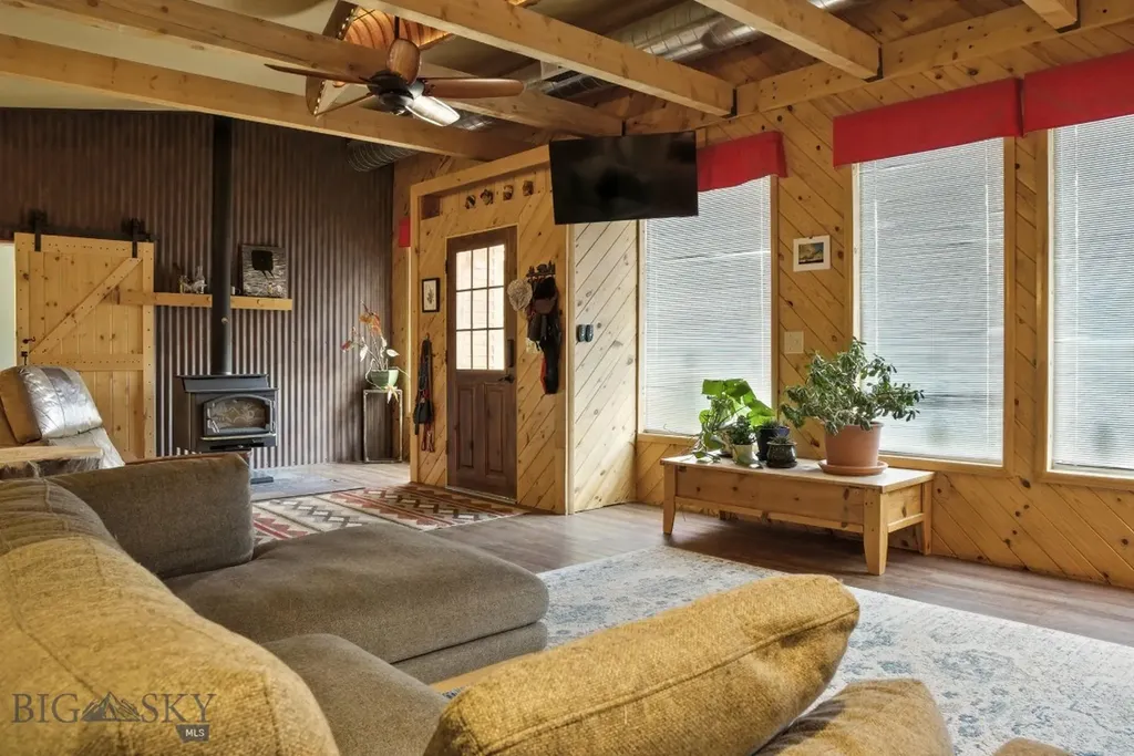 6 Moose Horn Lane Livingston MT 59047